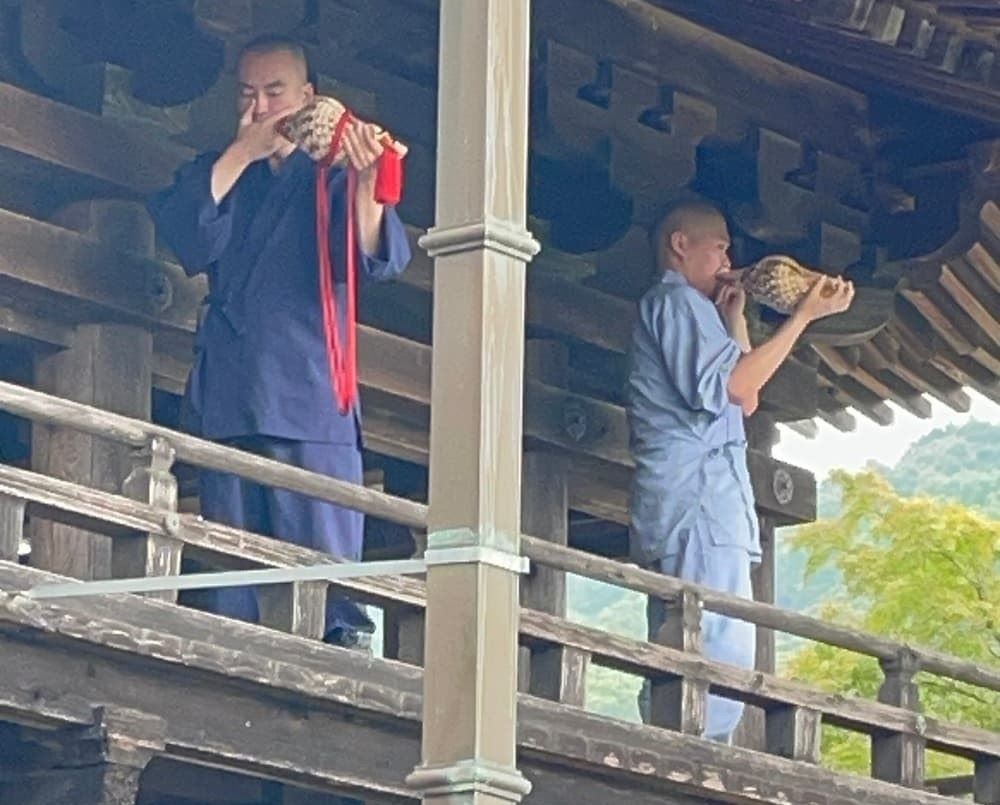 Where the Bell and Conch Have Sounded Together at Noon for a Thousand Years